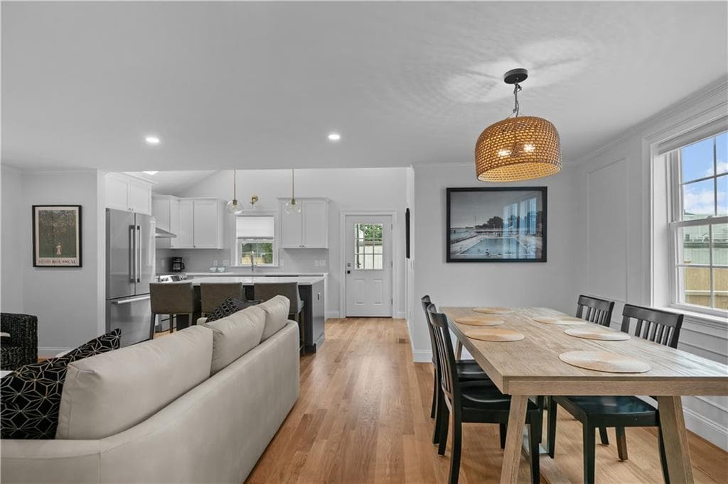 Single Family Residence at 34 East Bowery Street, Newport, photo 8 of 30