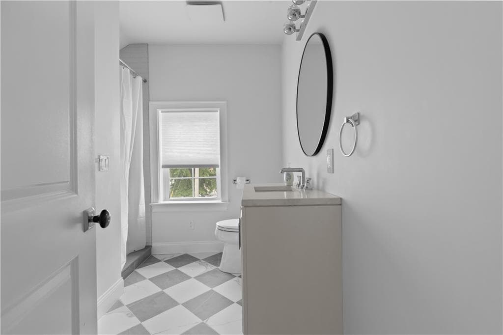 Single Family Residence at 34 East Bowery Street, Newport, photo 25 of 30