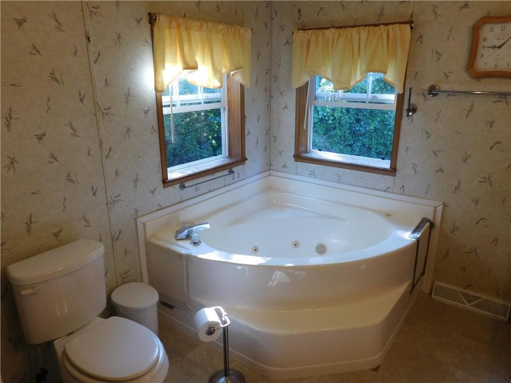 Single Family Residence at 114 Sandy Bottom Road, Coventry, photo 7 of 26