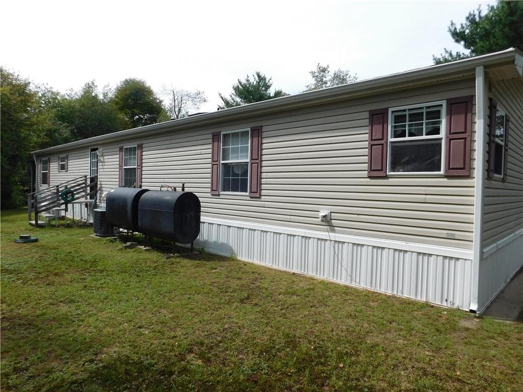 Single Family Residence at 114 Sandy Bottom Road, Coventry, photo 15 of 26