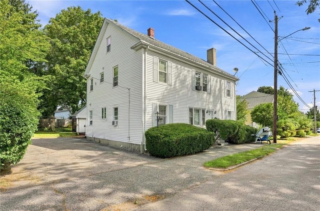 Multi Family at 41 Mount Hope Avenue, Bristol, photo 2 of 28