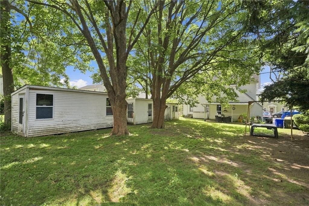 Multi Family at 41 Mount Hope Avenue, Bristol, photo 25 of 28