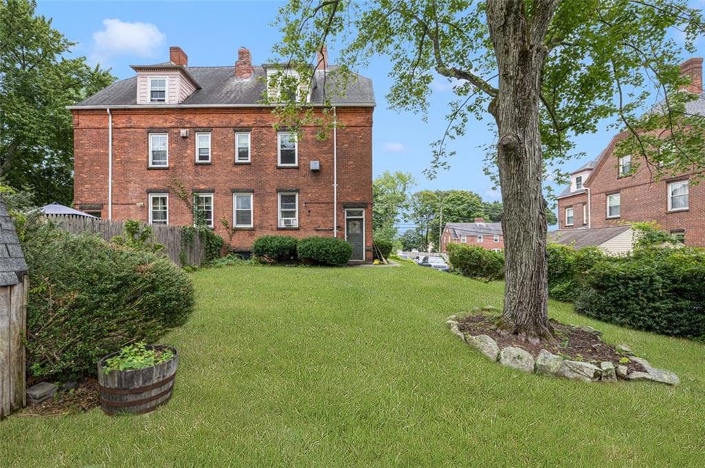 25 Blackstone Street photo 46