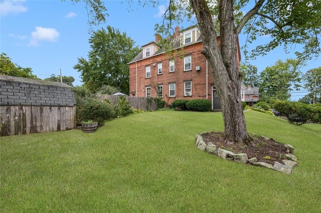 25 Blackstone Street photo 49