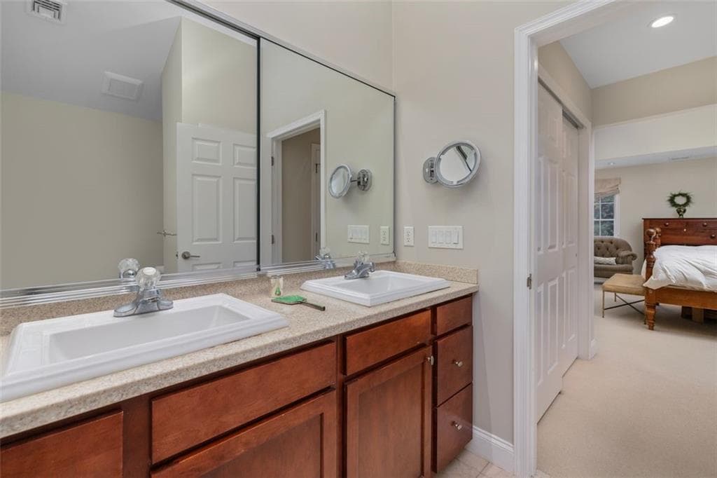 Condominium at 56 Seal Island Road, Bristol, photo 33 of 50