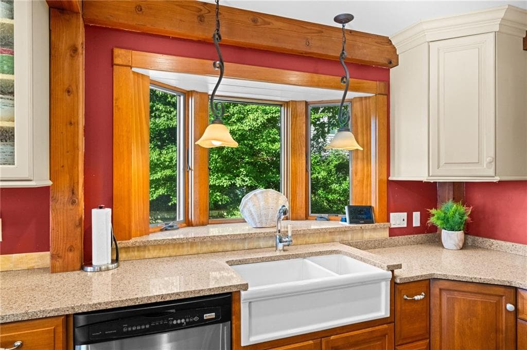 Single Family Residence at 109 High Hill Road, Tiverton, photo 26 of 48