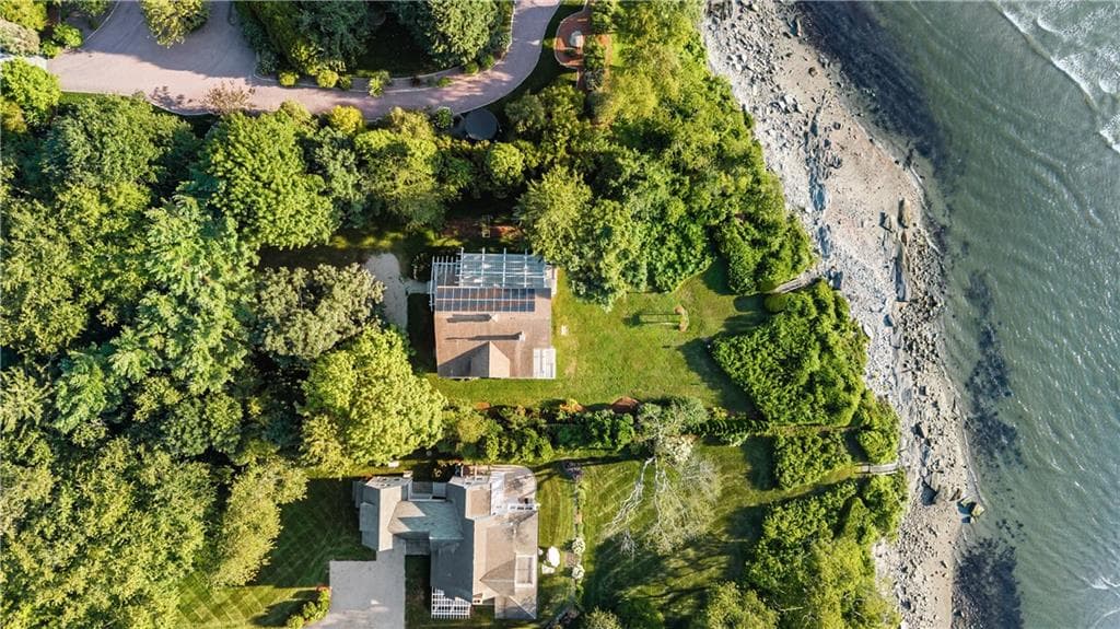 Single Family Residence at 109 High Hill Road, Tiverton, photo 8 of 12