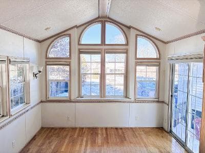 245 Manton Street photo 4