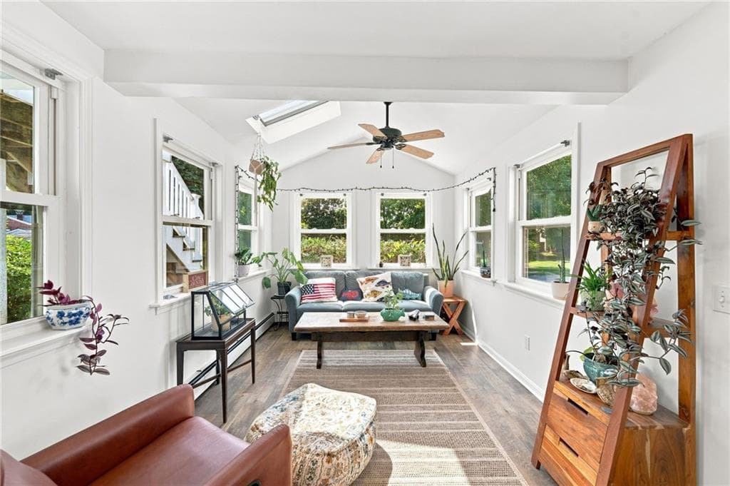 76 Pleasant Street photo 32