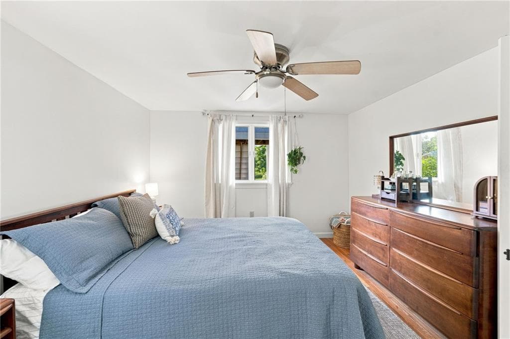 76 Pleasant Street photo 37