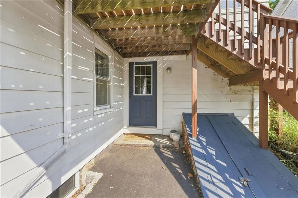 78 Pleasant Street photo 17