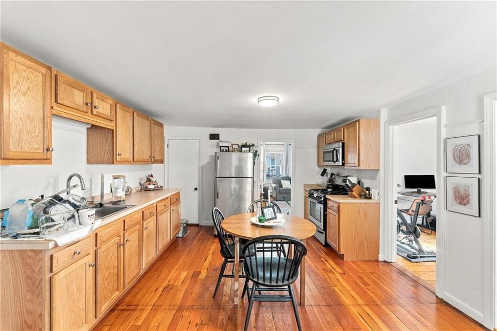 78 Pleasant Street photo 7