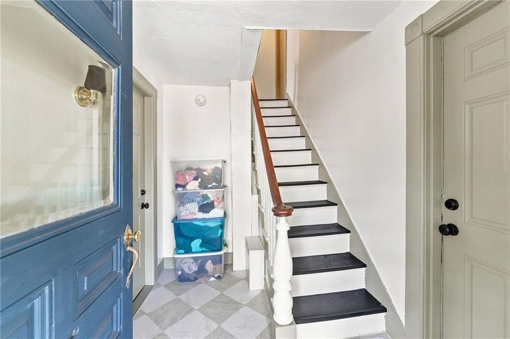 78 Pleasant Street photo 36