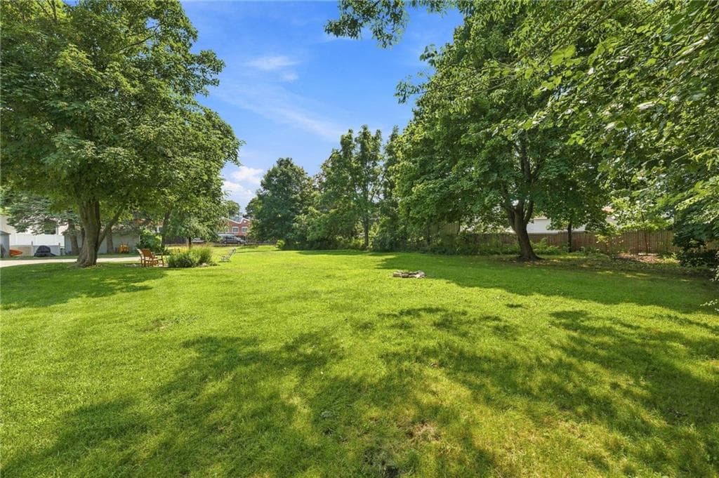78 Pleasant Street photo 5
