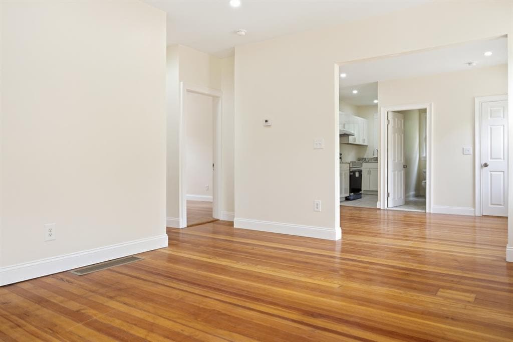 45 Eddy Street photo 5