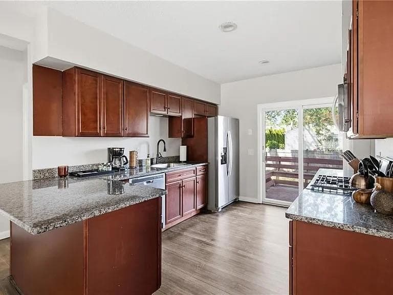 59 bourne Avenue photo 18