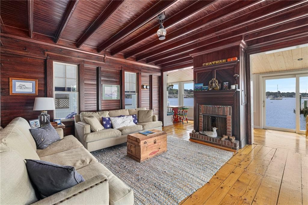 36 Riverside Avenue photo 7