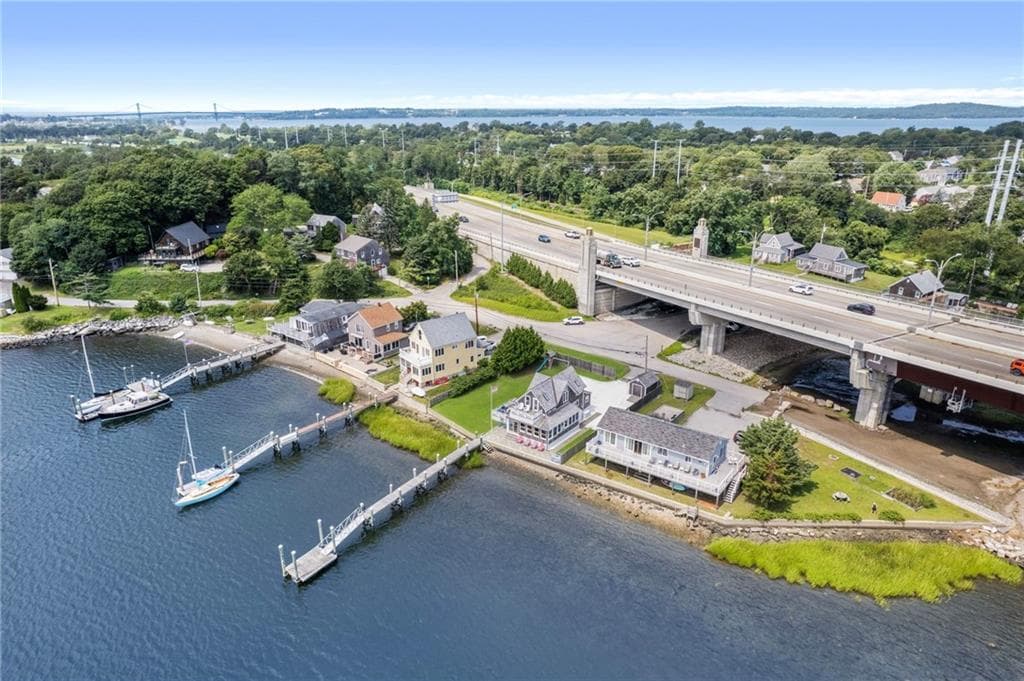 36 Riverside Avenue photo 4