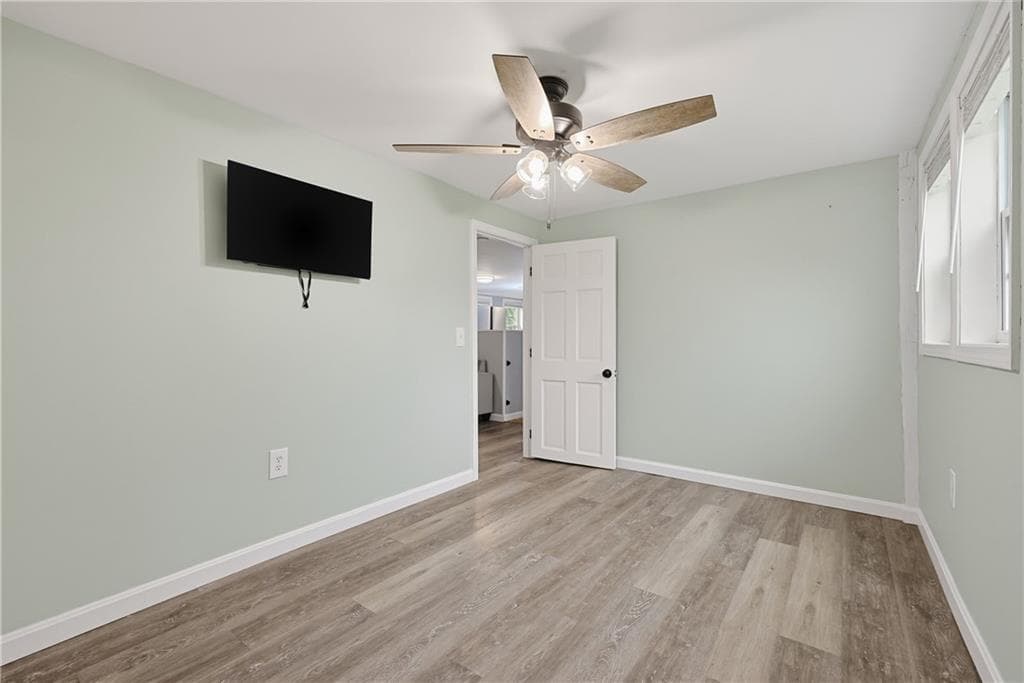 Single Family Residence at 12 Mill Road, Richmond, photo 17 of 25