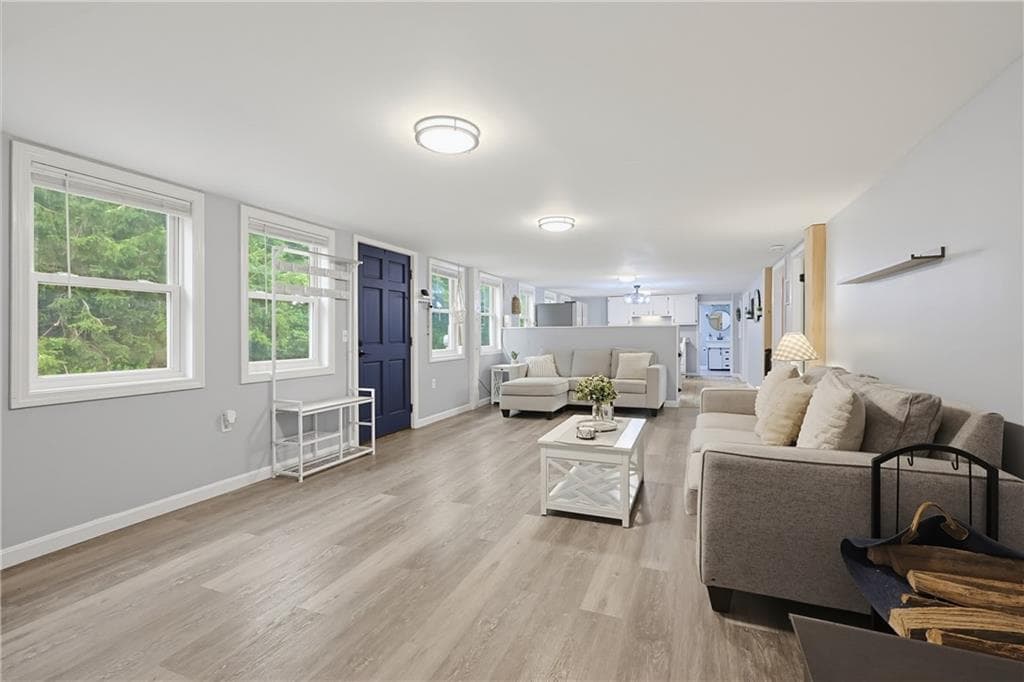Single Family Residence at 12 Mill Road, Richmond, photo 9 of 25