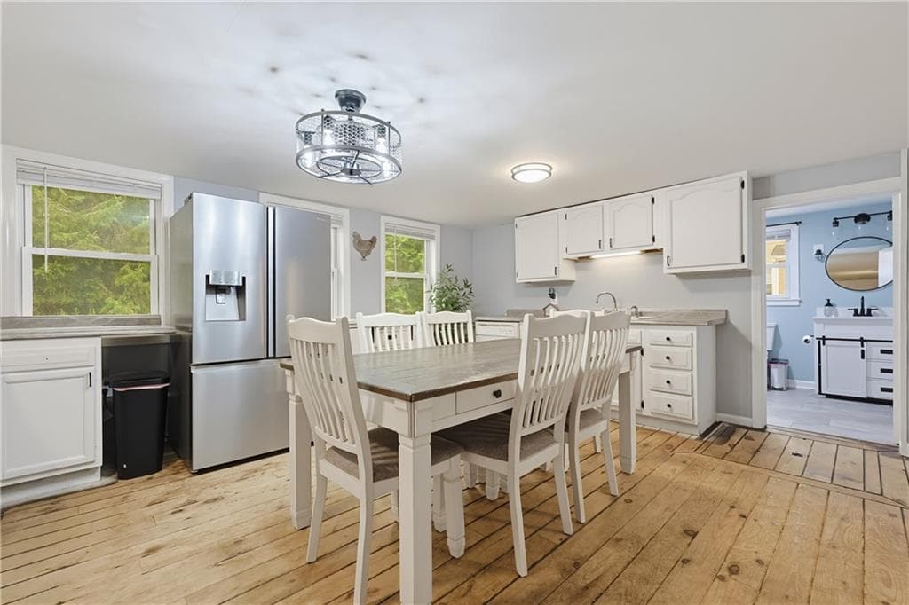 Single Family Residence at 12 Mill Road, Richmond, photo 14 of 25
