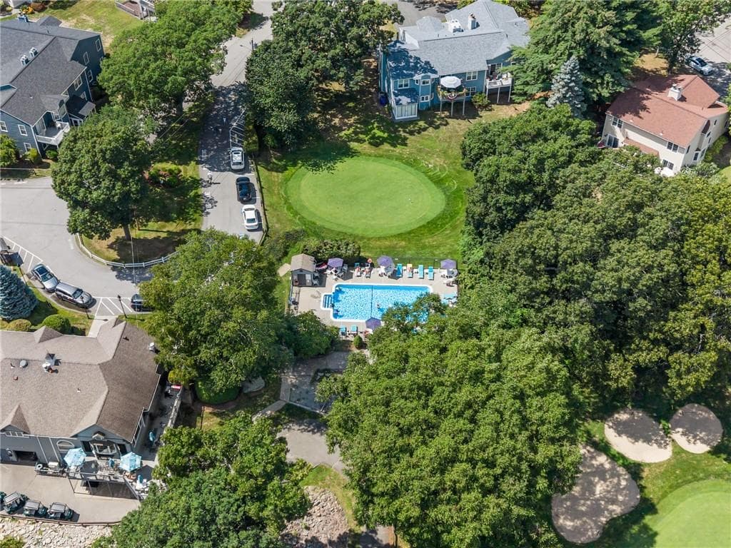 10 Cutters Green UNIT B photo 46