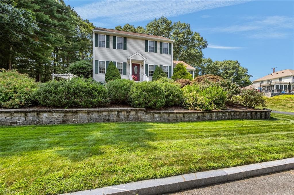 5 Lauretta Lane