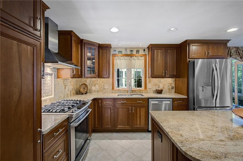 5 Lauretta Lane photo 8