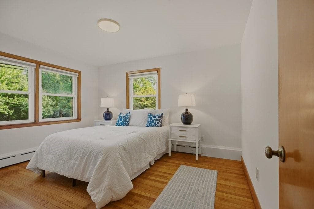 Single Family Residence at 205 Lincoln Avenue, Barrington, photo 13 of 42