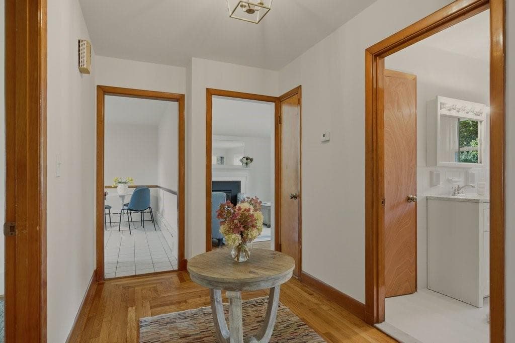 Single Family Residence at 205 Lincoln Avenue, Barrington, photo 9 of 42