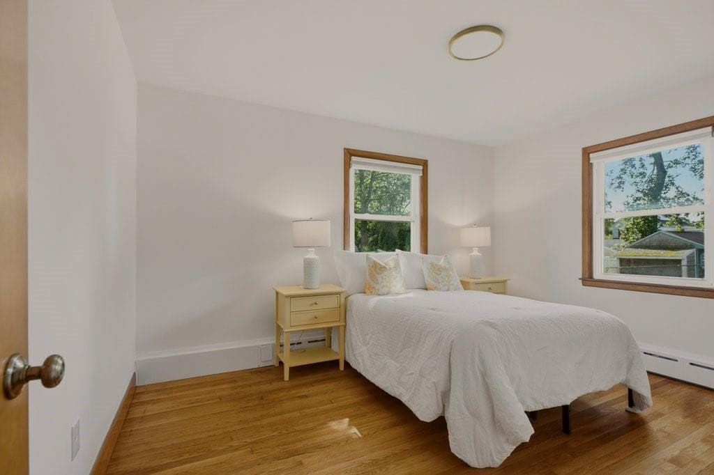 Single Family Residence at 205 Lincoln Avenue, Barrington, photo 10 of 42