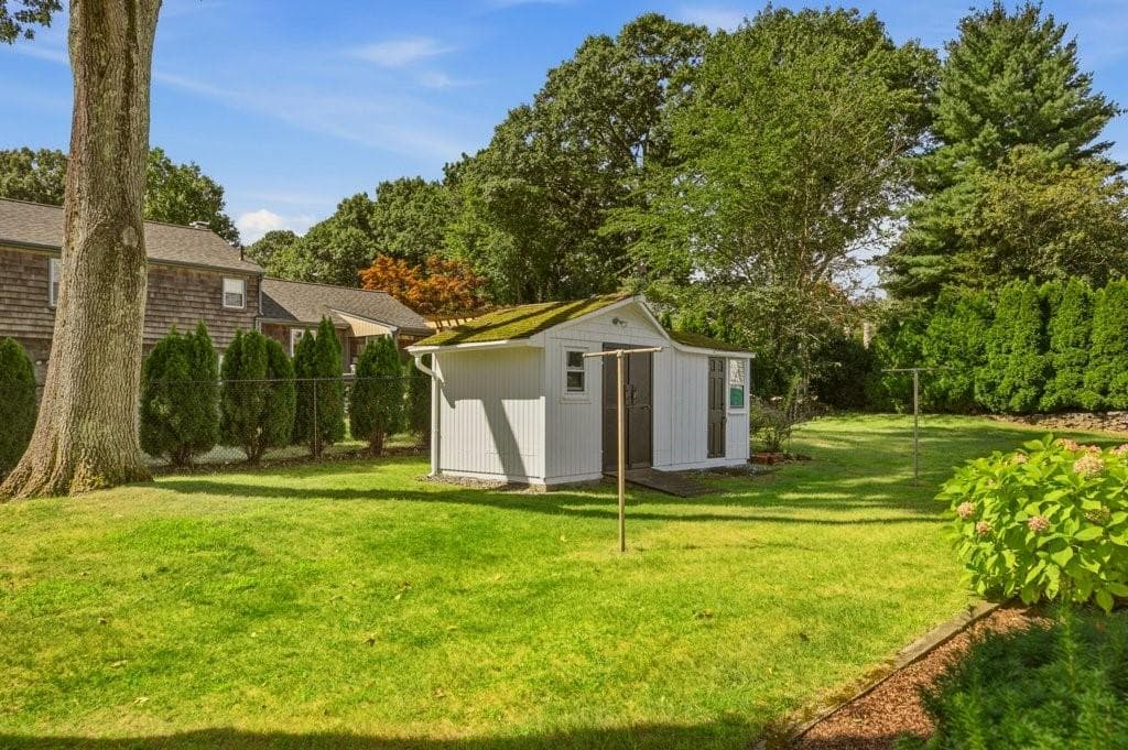 Single Family Residence at 205 Lincoln Avenue, Barrington, photo 33 of 42