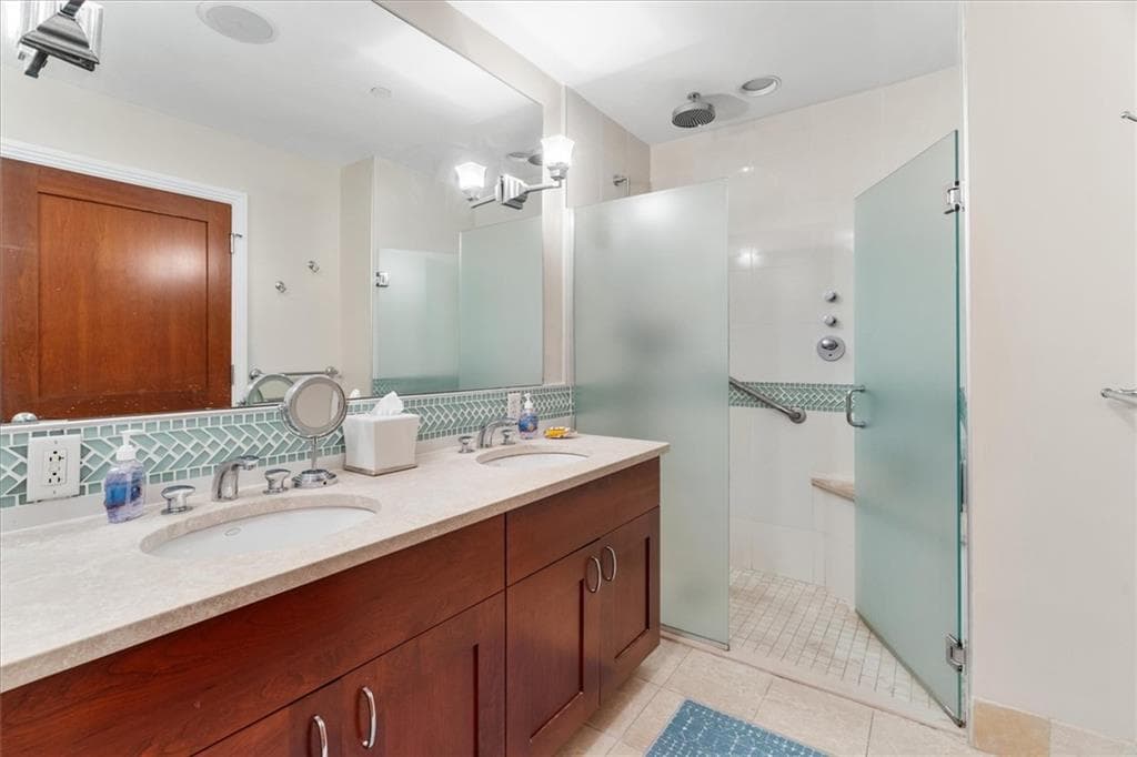 345 Thames Street UNIT 205N photo 27