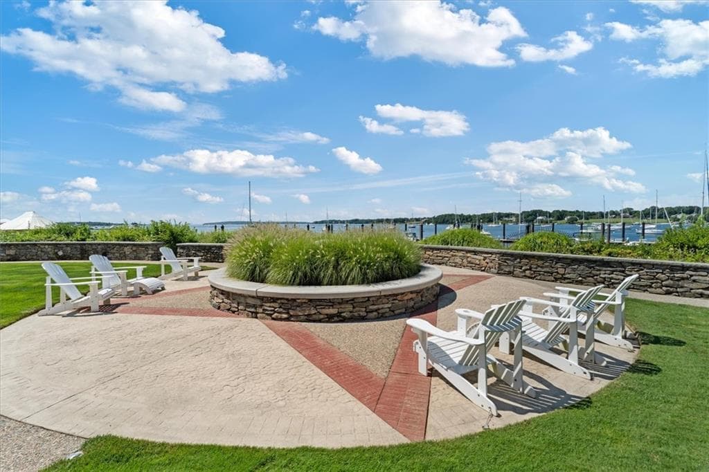 345 Thames Street UNIT 205N photo 42