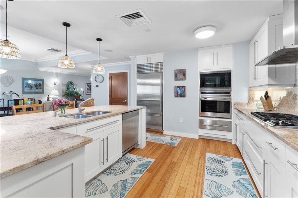 345 Thames Street UNIT 205N photo 9