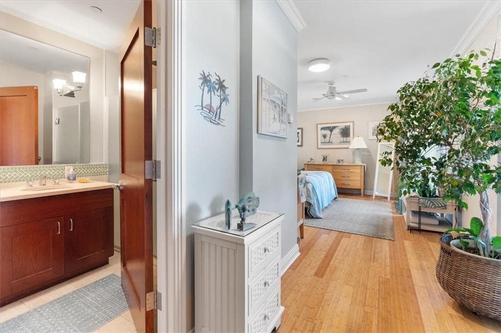 345 Thames Street UNIT 205N photo 19
