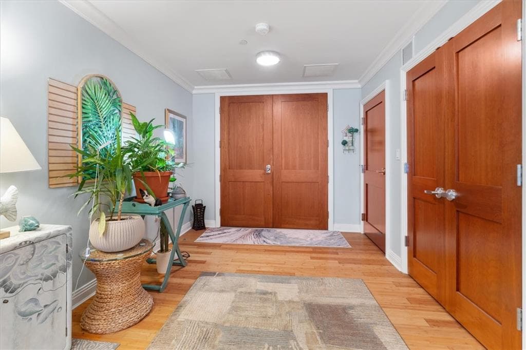 345 Thames Street UNIT 205N photo 4