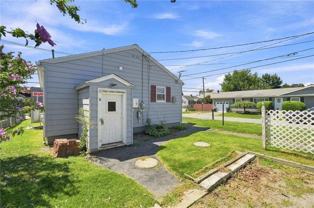 337 Wilbur Avenue photo 24