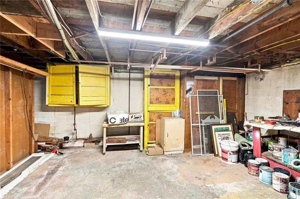 337 Wilbur Avenue photo 18