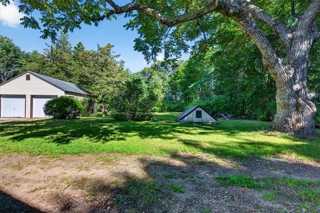 4055 South County Trail photo 8
