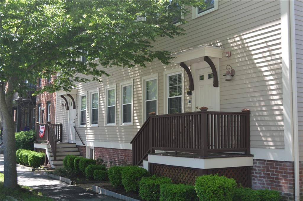 Condominium at 7 Bay View Avenue UNIT B, Bristol, photo 5 of 30