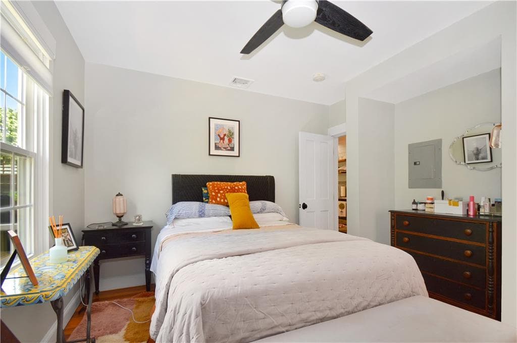 Condominium at 7 Bay View Avenue UNIT B, Bristol, photo 24 of 30