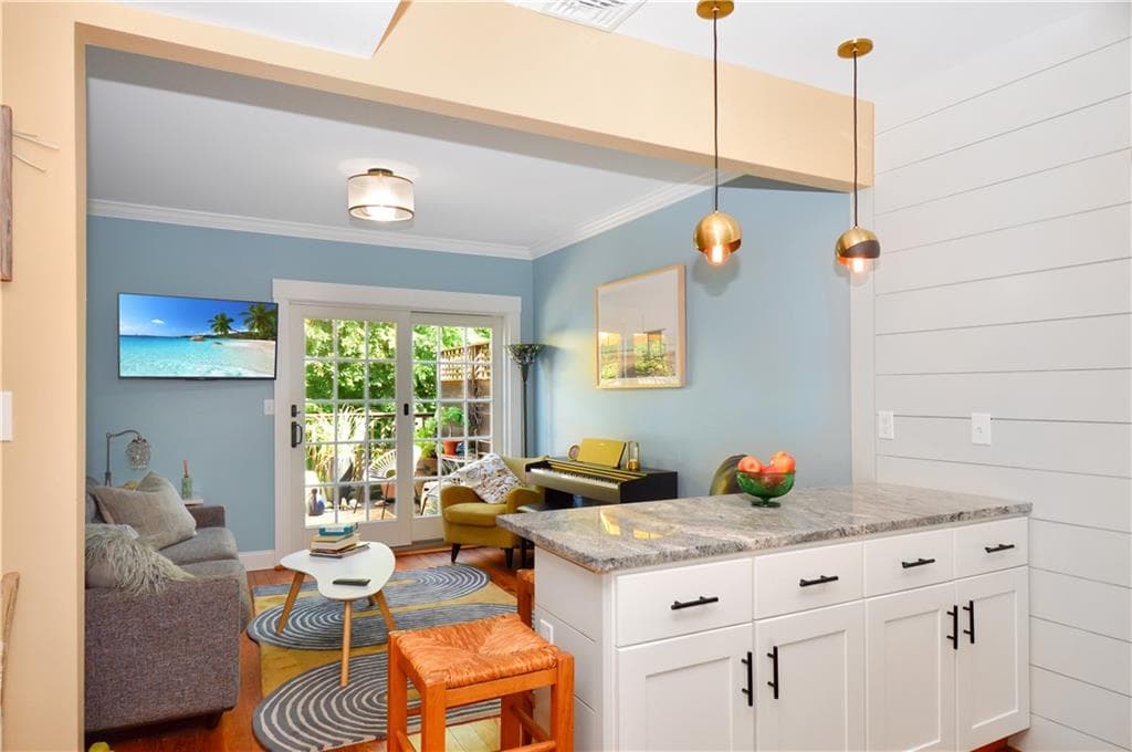 Condominium at 7 Bay View Avenue UNIT B, Bristol, photo 15 of 30