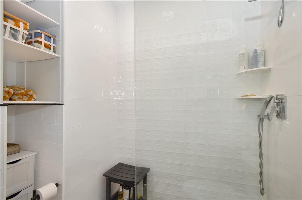 Condominium at 7 Bay View Avenue UNIT B, Bristol, photo 11 of 30