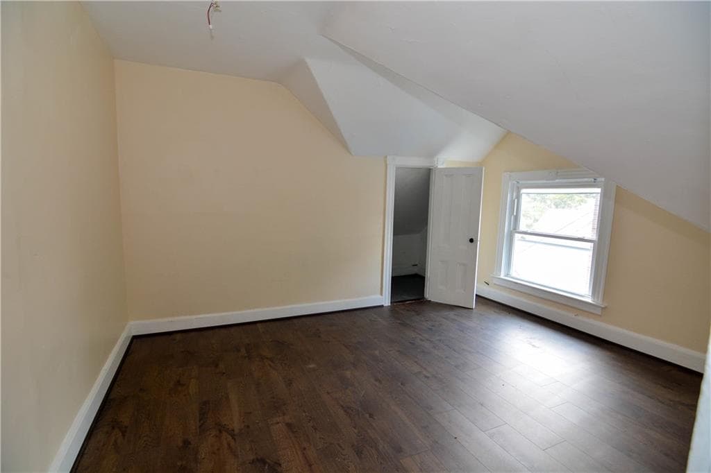 339 Pawtuxet Avenue photo 27