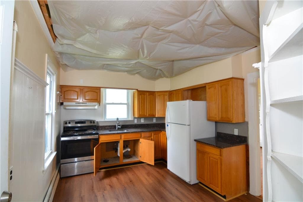 339 Pawtuxet Avenue photo 17