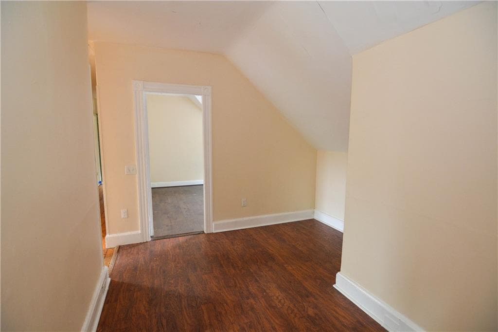 339 Pawtuxet Avenue photo 26