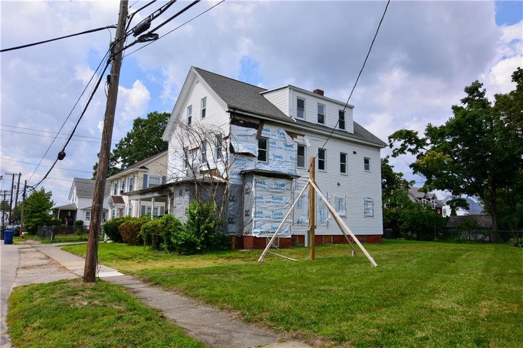 339 Pawtuxet Avenue photo 3