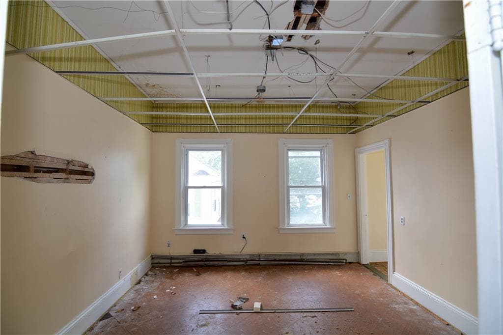 339 Pawtuxet Avenue photo 19