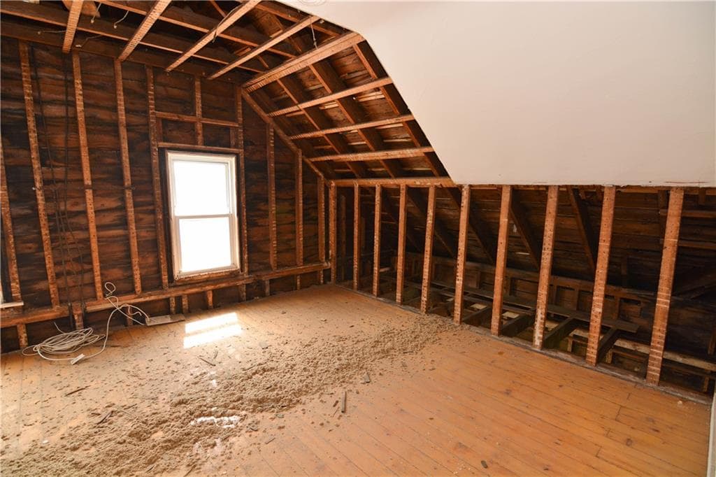 339 Pawtuxet Avenue photo 29
